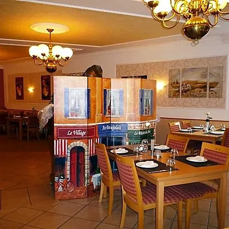 Отель Abalone 4*