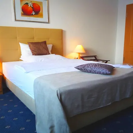 Hotel Abalone 4*