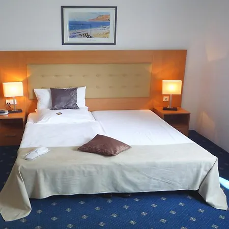 Hotel Abalone