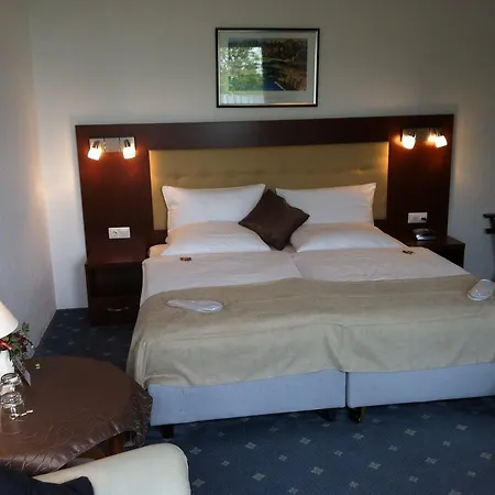 Abalone Hotel